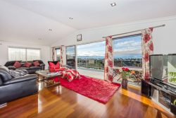 49 Waiora Road, Stanmore Bay, Rodney, Auckland, 0932, New Zealand