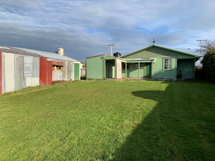 13 Bell Street, Owaka, Clutha, Otago, 9535, New Zealand