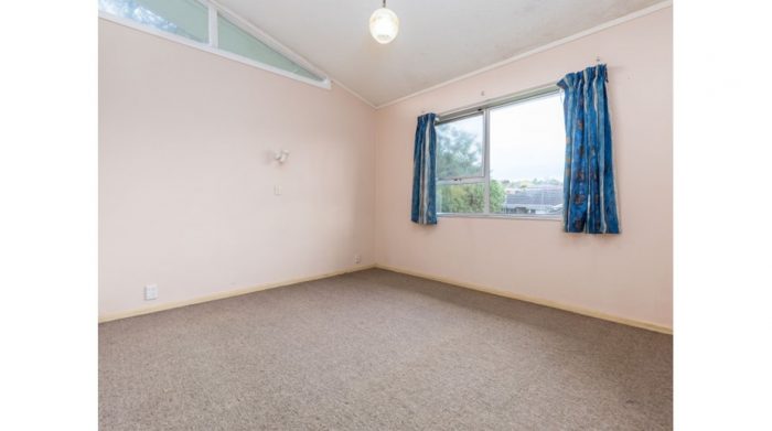 2/58 Budgen Street, Mount Roskill, Auckland, 1041, New Zealand