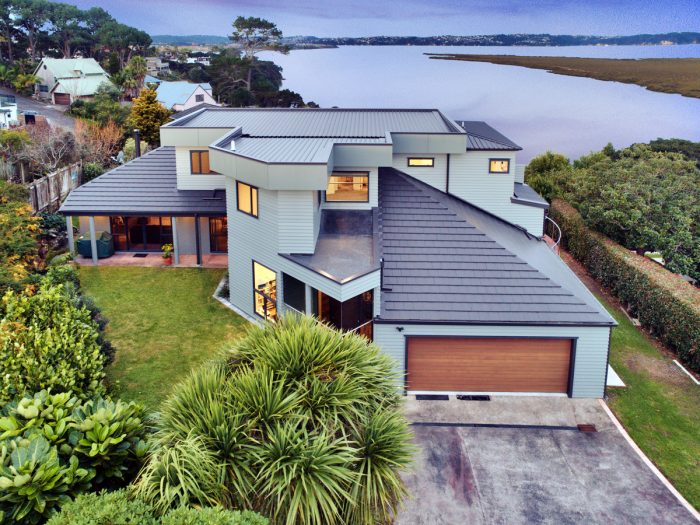 187 West Harbour Drive, West Harbour, Waitakere City, Auckland, 0618, New Zealand