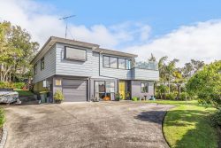 28 Charlotte Street, Stanmore Bay, Rodney, Auckland, 0932, New Zealand