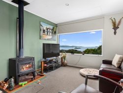 2 Pine Tree Lane, Korokoro, Lower Hutt, Wellington, 5012, New Zealand