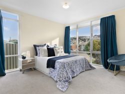 34 Silverbirch Grove, Churton Park, Wellington, 6037, New Zealand