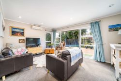 684B Whangaparaoa Road, Stanmore Bay, Rodney, Auckland, 0932, New Zealand