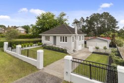 38 Eastglen Road, Glen Eden, Waitakere City, Auckland, 0602, New Zealand