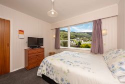 5 Somerville Terrace, Tawa, Wellington, 5028, New Zealand