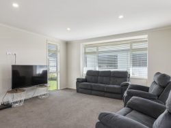 33 Noumea Drive, Rangatira Park, Taupo, Waikato, 3330, New Zealand