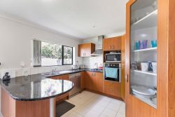 16A Revel Avenue, Mount Roskill, Auckland, 1041, New Zealand