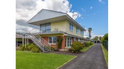 13 Wainui Avenue, Point Chevalier, Auckland 1022, New Zealand