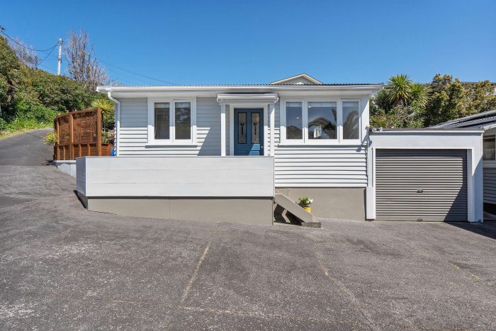 2/612 East Coast Road, Mairangi Bay, North Shore City, Auckland, 0630, New Zealand