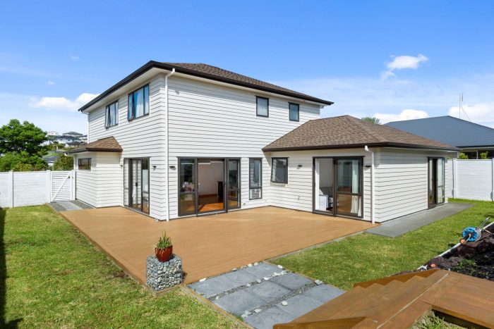 198 Harris Drive, Millwater, Rodney, Auckland, 0932, New Zealand