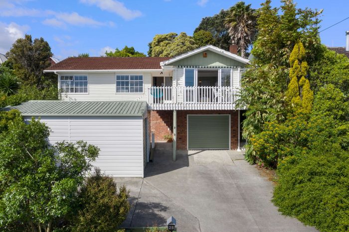 28 Sea Vista Avenue, Beach Haven, North Shore City, Auckland, 0626, New Zealand