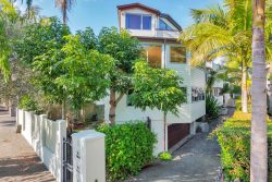 1/8 Sarsfield Street, Herne Bay, Auckland, 1011, New Zealand