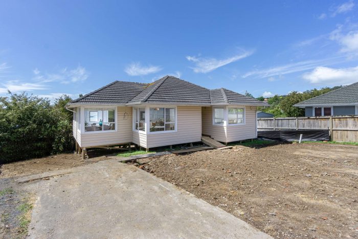 33 Hilling Street, Titirangi, Waitakere City, Auckland, 0604, New Zealand