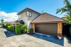 2/39 Oliver Street, Point Chevalier, Auckland, 1022, New Zealand