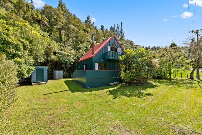 39 Tombleson Street, Lake Rotoma, Rotorua, Bay Of Plenty, 3074, New Zealand