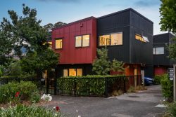 20A Waddell Avenue, Point England, Auckland, 1072, New Zealand