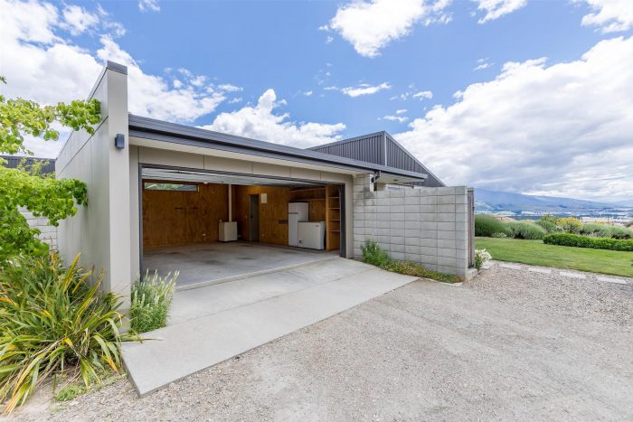 138 Hall Road, Cromwell, Central Otago, Otago, 9384, New Zealand