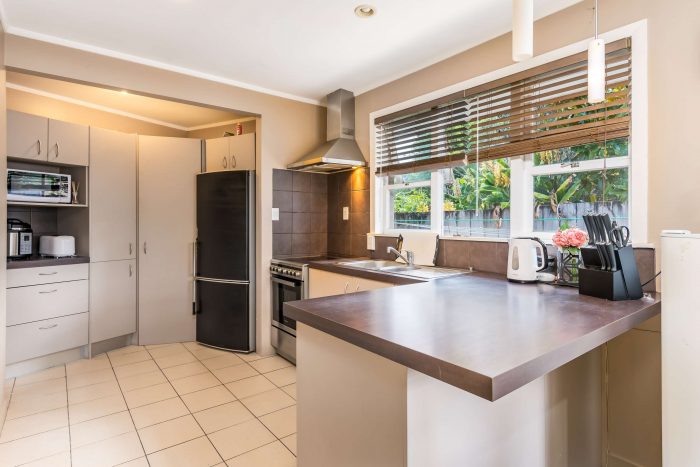 165 Hibiscus Coast Highway, Red Beach, Rodney, Auckland, 0932, New Zealand