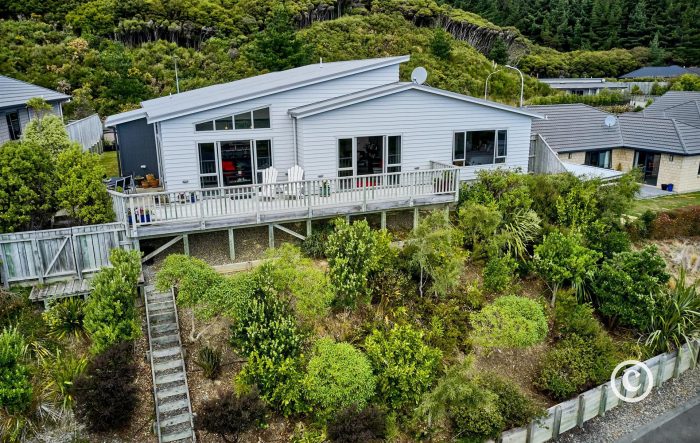 108 Navigation Drive, Whitby, Porirua, Wellington, 5024, New Zealand ...