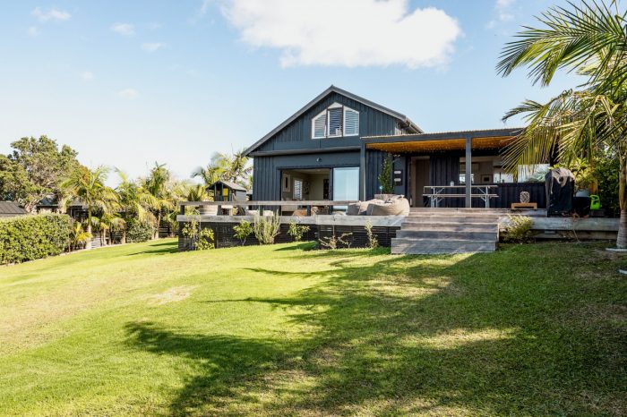 332 Sea View Road, Onetangi, Waiheke Island, Auckland, 1081, New Zealand