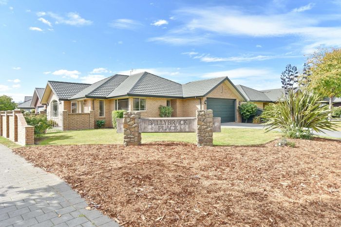 1 Ballybrack Place, Casebrook, Christchurch City, Canterbury, 8051, New Zealand