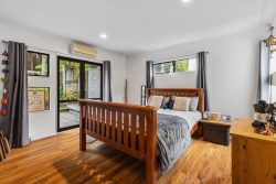 3b Albany Highway, Unsworth Heights, North Shore City, Auckland, 0632, New Zealand