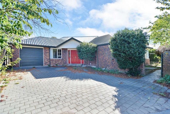 21 Glastonbury Drive, Burwood, Christchurch City, Canterbury, 8083, New Zealand