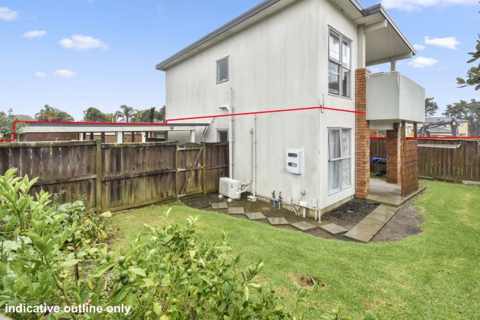 2/33 Kenderdine Road, Papatoetoe, Manukau City, Auckland, 2025, New Zealand