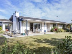 23 Bank Street, Amberley, Hurunui, Canterbury, 7410, New Zealand