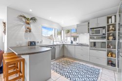49 Bronzewing Terrace, Unsworth Heights, North Shore City, Auckland, 0632, New Zealand