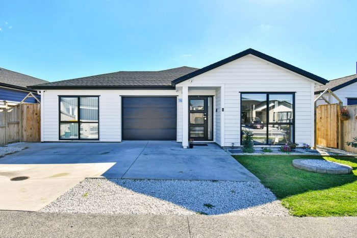 4 Sapwood Crescent, Takanini, Papakura, Auckland, 2582, New Zealand