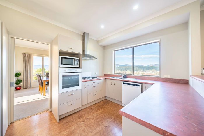 11 James Nairn Grove, Riverstone Terraces, Upper Hutt, Wellington, 5018, New Zealand