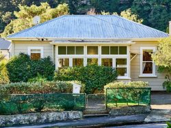 17 Moana Road, Days Bay, Eastbourne, Lower Hutt, Wellington, 5013, New Zealand