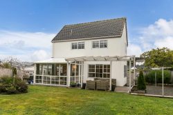 9 Mallard Grove, Churton Park, Wellington, 6037, New Zealand