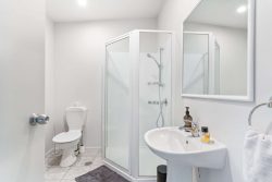 10/8 Soljak Place, Mount Albert, Auckland, 1025, New Zealand