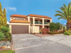 107 Beverley Terrace, Whangamata, Thames-Coromandel, Waikato, 3620, New Zealand