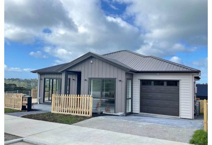 8 Pacific Heights Road, Orewa, Rodney, Auckland, 0931, New Zealand