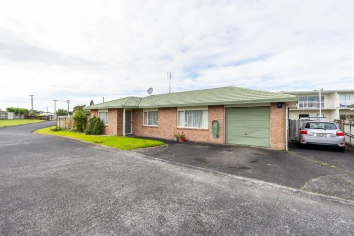 8 Camberely Court, Manurewa East, Manukau City, Auckland, 2102, New Zealand