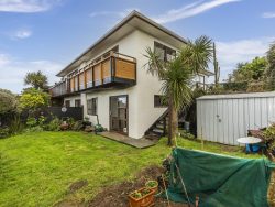 40A Somes Crescent, Newlands, Wellington, 6037, New Zealand