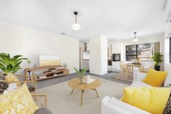 2/4 Andes Place, Lynfield, Auckland, 1042, New Zealand