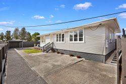 2/38 Edwards Avenue, Henderson, Waitakere City, Auckland, 0610, New Zealand