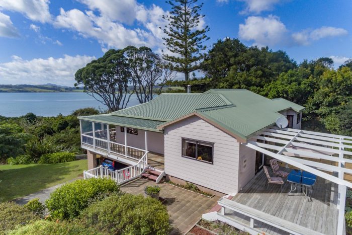 2 Grey Street East, Mangonui, Far North, Northland, 0420, New Zealand