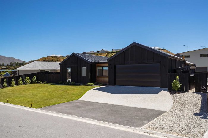 3 Sandford Terrace, Lower Shotover, Queenstown-Lakes, Otago, 9304, New Zealand