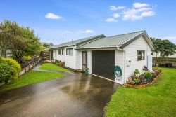 8 Ribbonwood Terrace, Ranui Heights, Porirua, Wellington, 5024, New Zealand