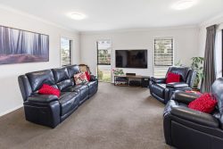 17 Tirimoana Place, Otamatea, Whanganui, Manawatu / Whanganui, 4501, New Zealand