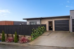 2/32 Borman Road, Huntington, Hamilton, Waikato, 3281, New Zealand