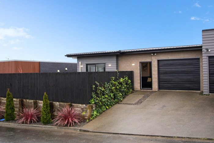 2/32 Borman Road, Huntington, Hamilton, Waikato, 3281, New Zealand