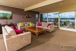 17 Manurere Avenue, Takapuna, North Shore City, Auckland, 0622, New Zealand