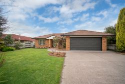 143 Summerhill Drive, Fitzherbert, Palmerston North, Manawatu / Whanganui, 4410, New Zealand